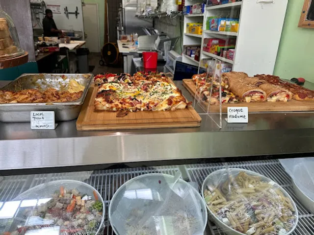 Dominick's Deli on Lee