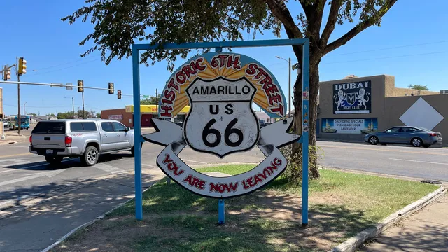 Historic 6th Street Sign