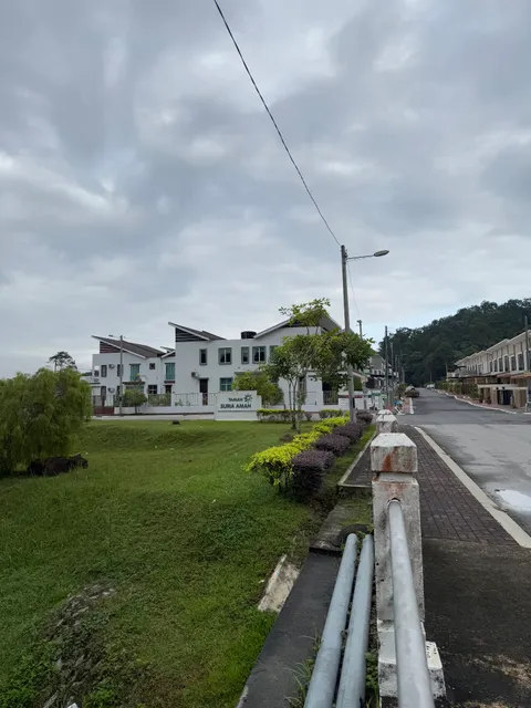 HOMESTAY AMAN TAIPING @ Taman Suria Aman