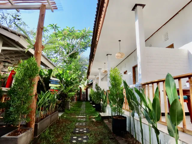 Blue Waves Balangan Homestay