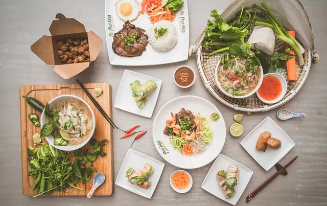 Pho Hoa + Jazen Tea (Oak)