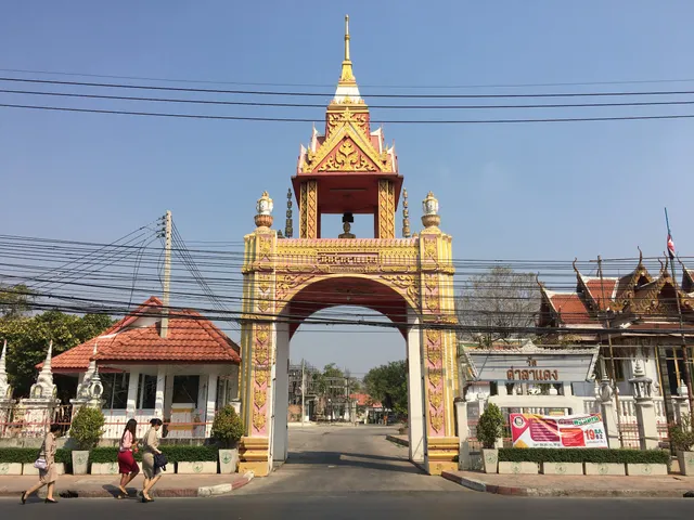 Wat Sala Daeng