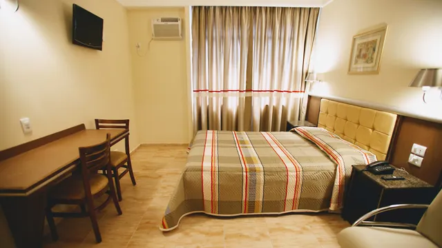 Hotel Soneca Plaza - Buenas Hotéis - Centro - São Paulo - SP