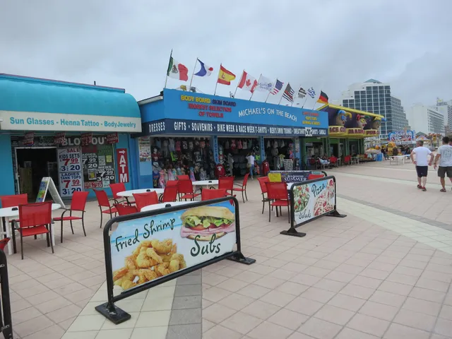 Michael's On The Beach