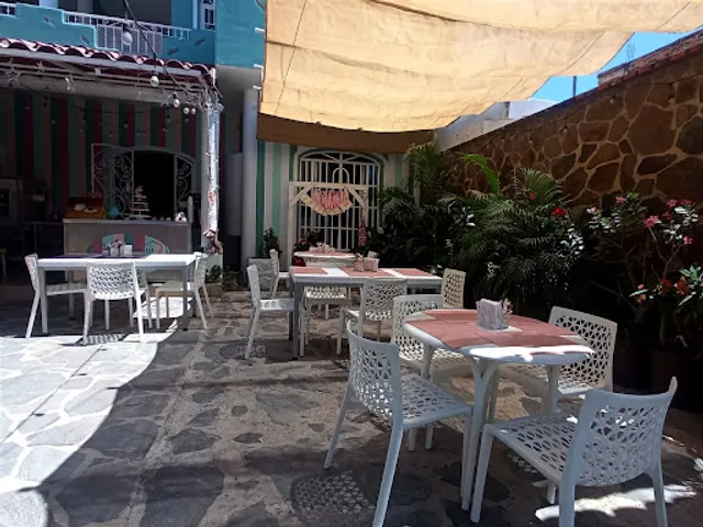 CAFETERIA CHOCOLAMOUR