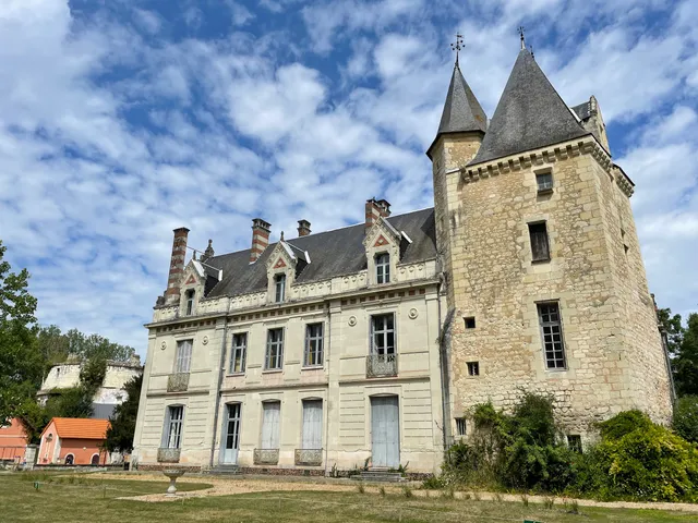 Château de Monthoiron
