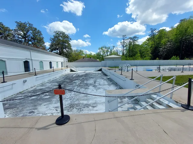 Roosevelt Historic Pools & Warm Springs