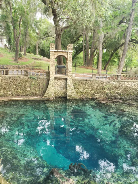 Radium Springs Garden