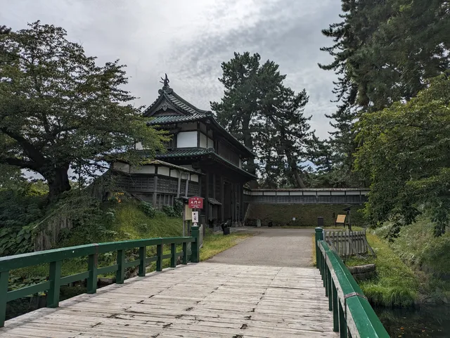Hirosaki Castle Yonnomaru North Gate (Kamenokomon Gate)