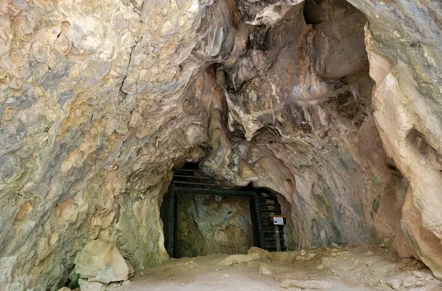 South Fork Spring Cave