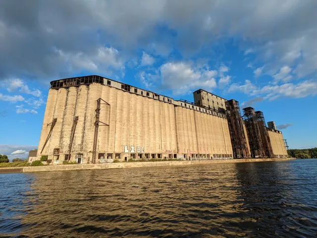 Mutual Riverfront Park