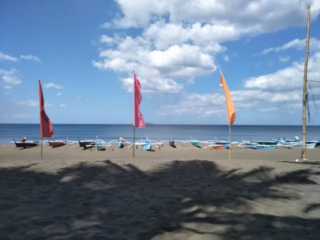 Trojan Beach Resort