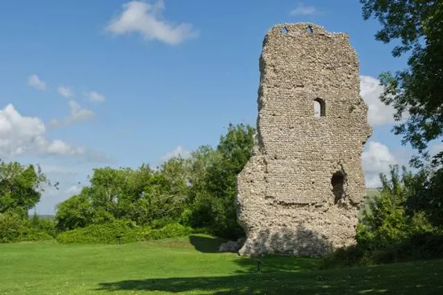 English Heritage - Bramber Castle