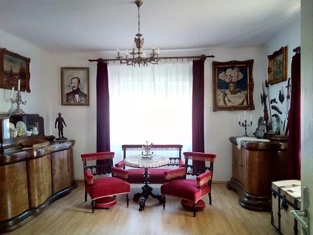 Kápolnásnyéki Helytörténeti-, kovács-, és ásványkiállítás