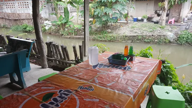 ครัวหลาล่าง