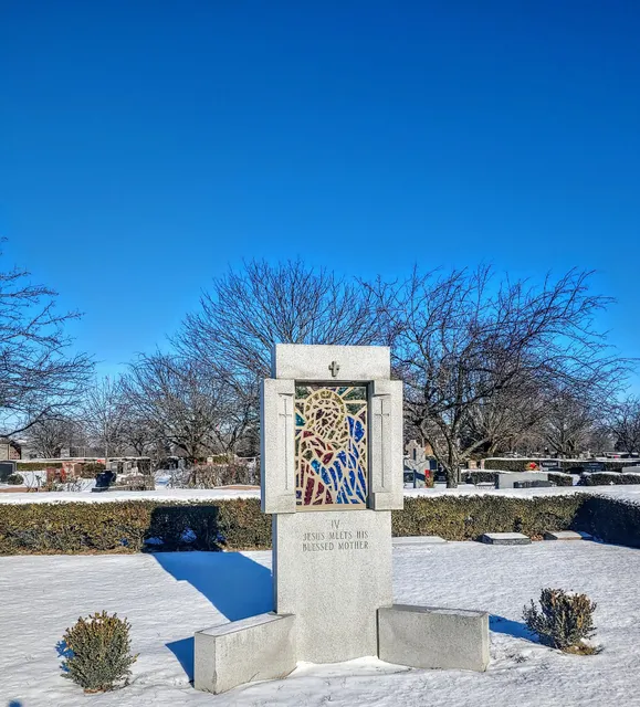 Resurrection Cemetery