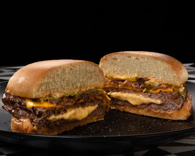 Two Bros Smashing Munchies