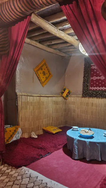 Gite D'etape Tadmert Oukhatar ⴰⵙⴳⵏ ⵜⴰⴷⵎⵔⵜ ⵓⵅⴰⵜⴰⵔ