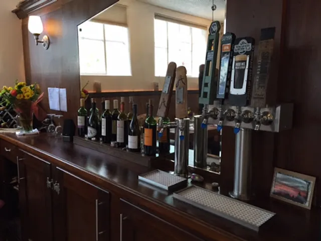 Griffin & Wells Curry House