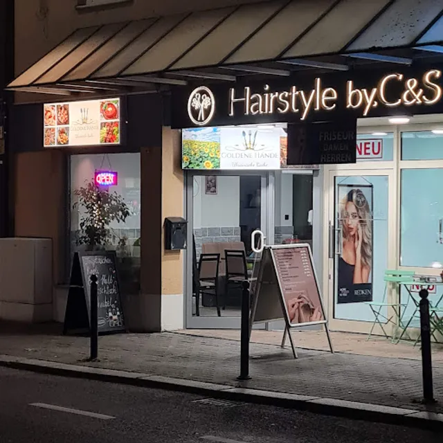 Goldene Hände - Gießen (Ukrainische Küche)