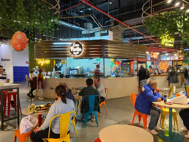 El Mercado plazoleta de comidas Mall Plaza
