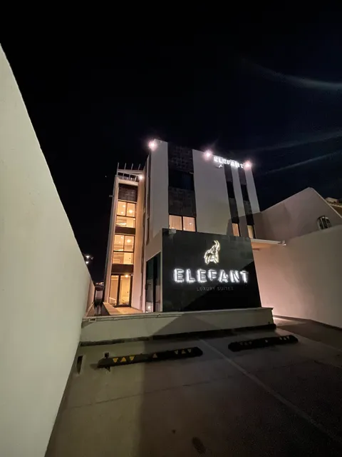 ELEFANT Luxury Suites