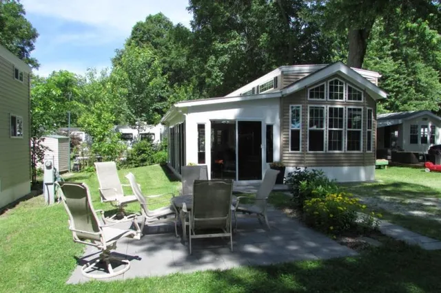 Alburgh RV Resort & Travel Sales