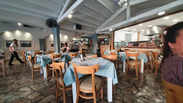 Nikos Restaurant