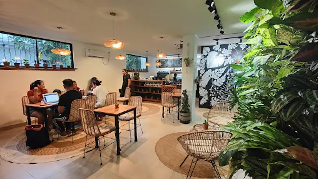 OVERGROWN Café & Bar