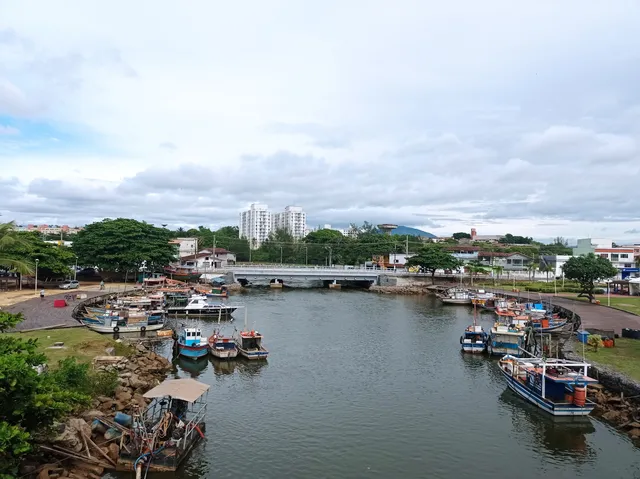 Square Meeting of the Waters