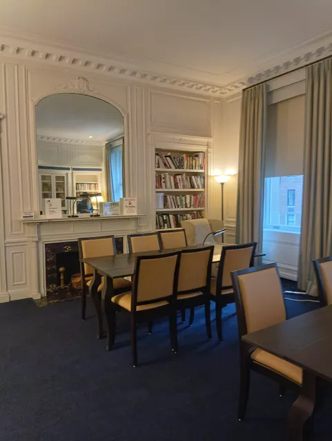 The New York Society Library