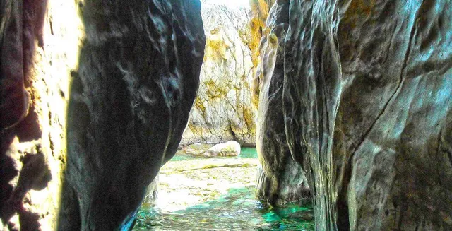 Loutra Agias Paraskevis Beach