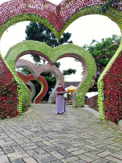 Taman Satwa Cikao Park