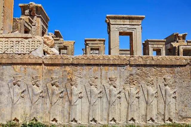 Apadana Castle Shush