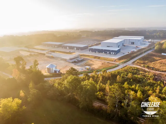 Cinelease Studios - Three Ring