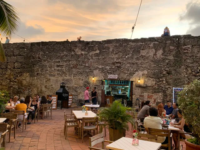 Galería Libro Café