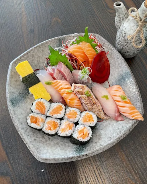 Oh Fish Sushi & Kitchen