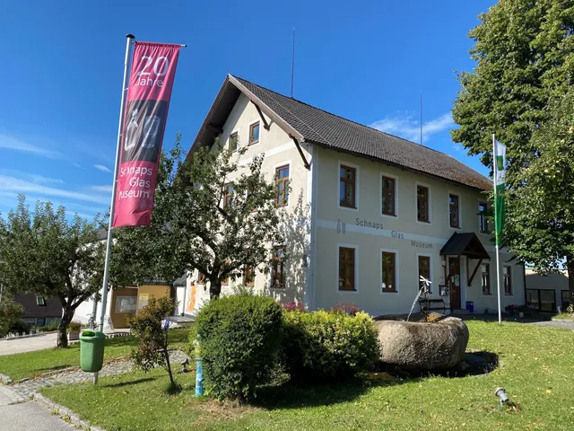 Schnaps-Glas-Museum Echsenbach
