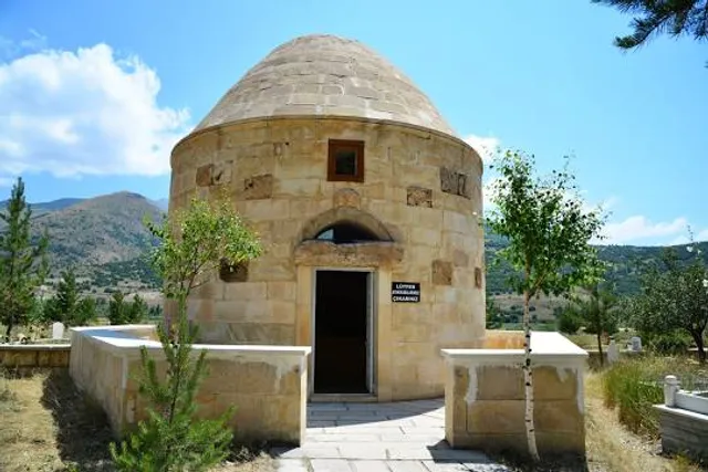 Dede Korkut Kümbeti (Ali Baba veya Korkut Ata)