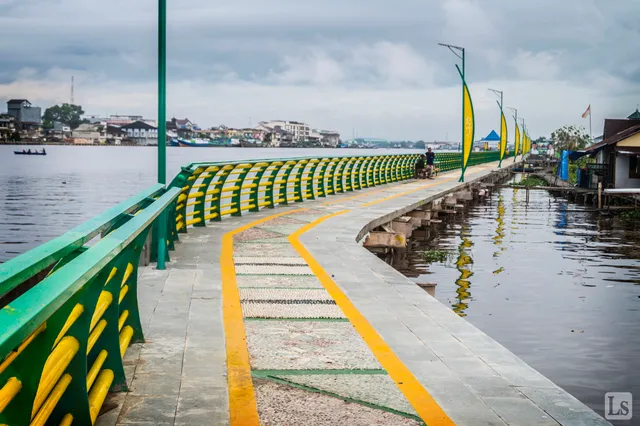 Kapuas Riverside