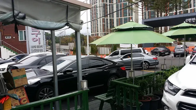 동명항생선숯불구이 Dongmyeonghang Saengseon Sutbulgui