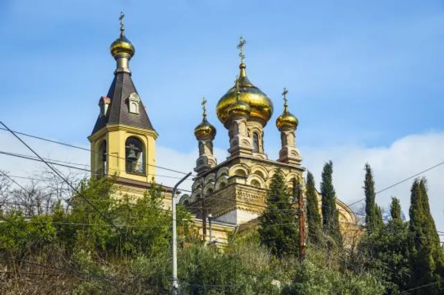 Khram Arkhangela Mikhaila V Alupke