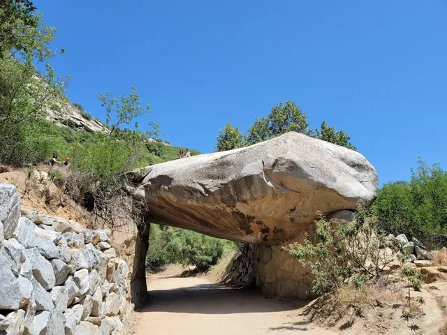 Tunnel Rock