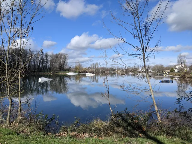 Grand lac de Sesquieres