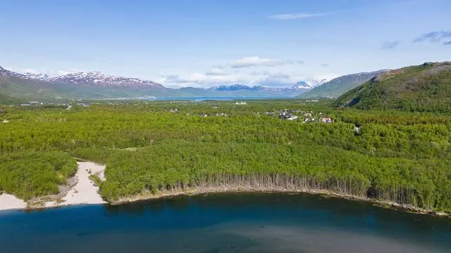 Storslett - Hánssagieddi - Hansinkenttä