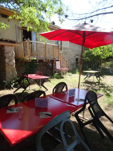 LA BELLE VERTE - Restaurant - BEAUFORT-SUR-GERVANNE