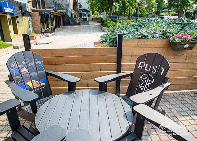 Cottage Time Public House