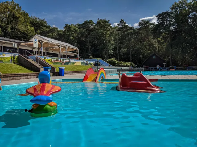 Openluchtbad Heuveltjesbosbad