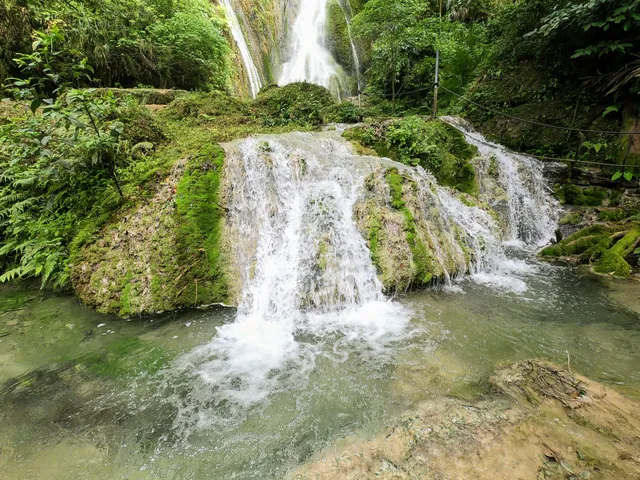 Mele Cascades Waterfall Entrance Desk