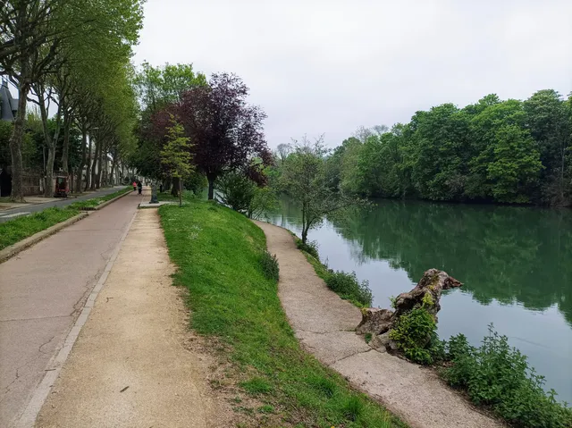 Promenade des bords de marne
